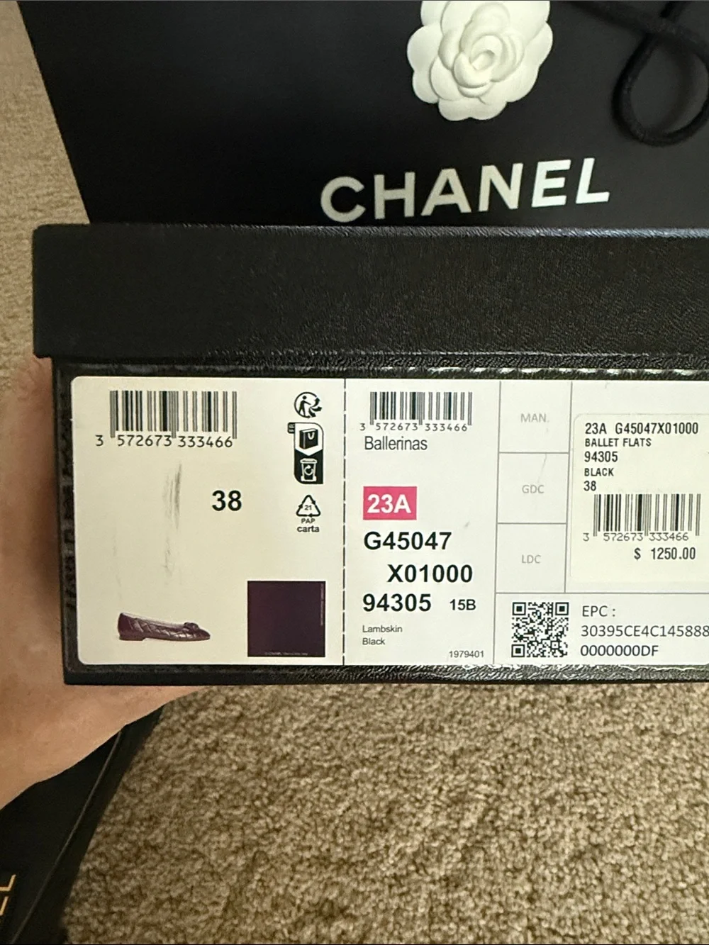 CHANEL classic quilted